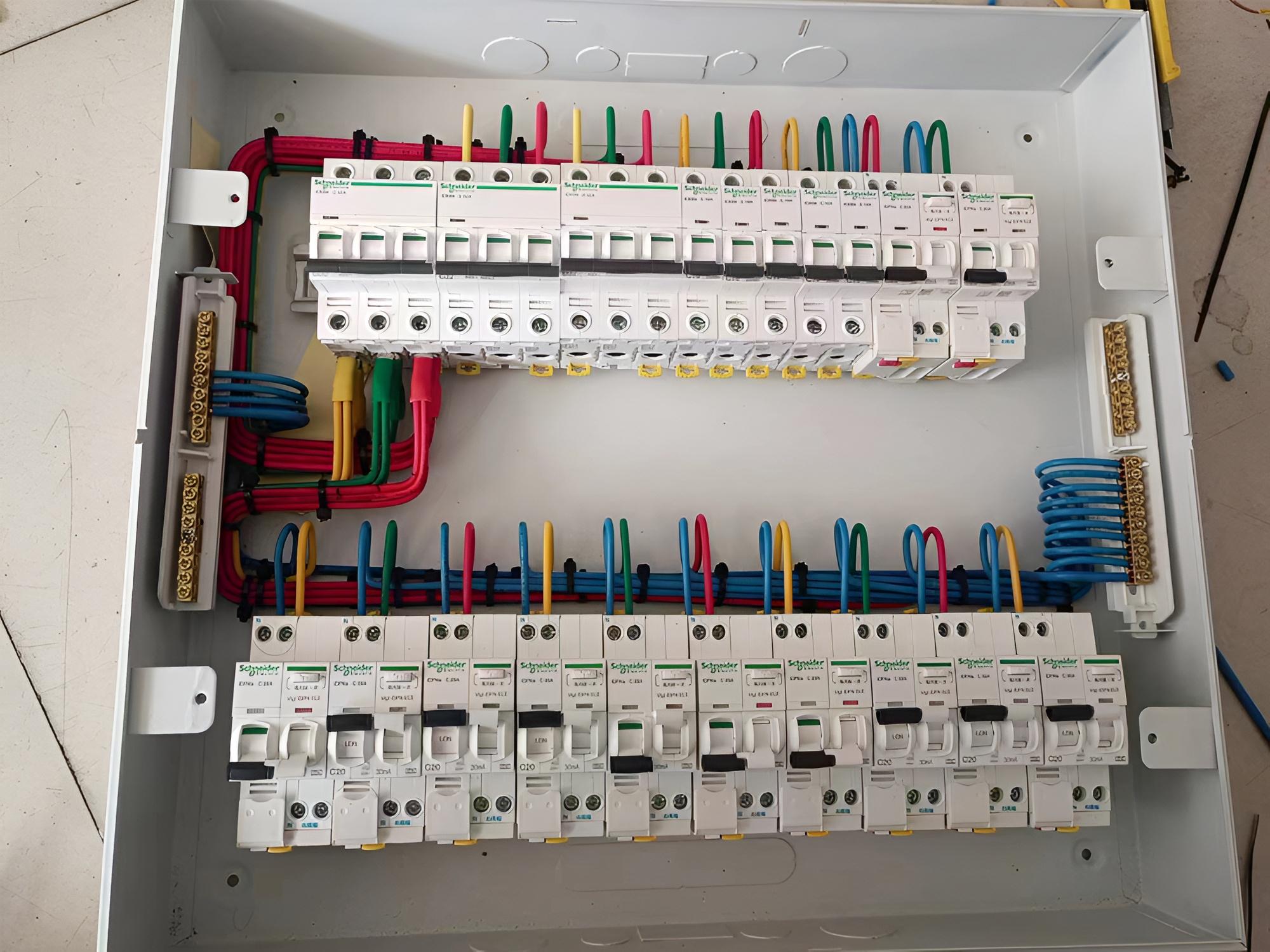 綜合配電箱-新一能綜合控制柜廠家 綜合配電箱-新一能綜合控制柜廠家